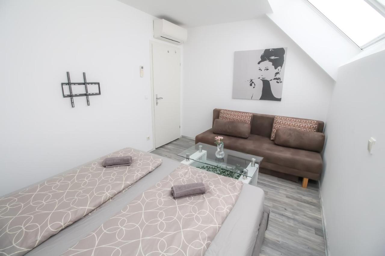 Private Triple Bedroom In Shared Apartment Dw171-4 Wien Eksteriør bilde